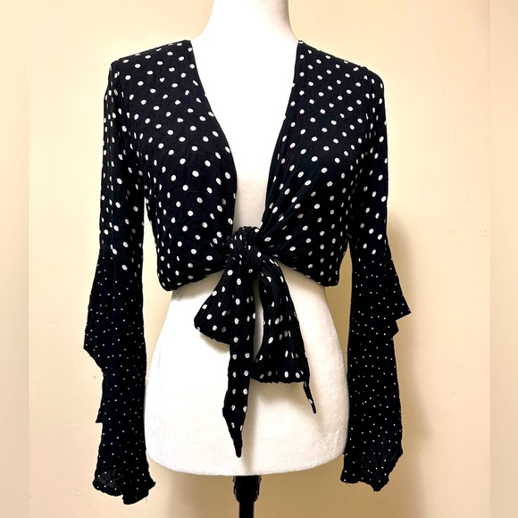 Seven Wonders Black White Spots Crop Top w Tie Wide Bell Sleeves Shirt Blouse 6 - Picture 7 of 16